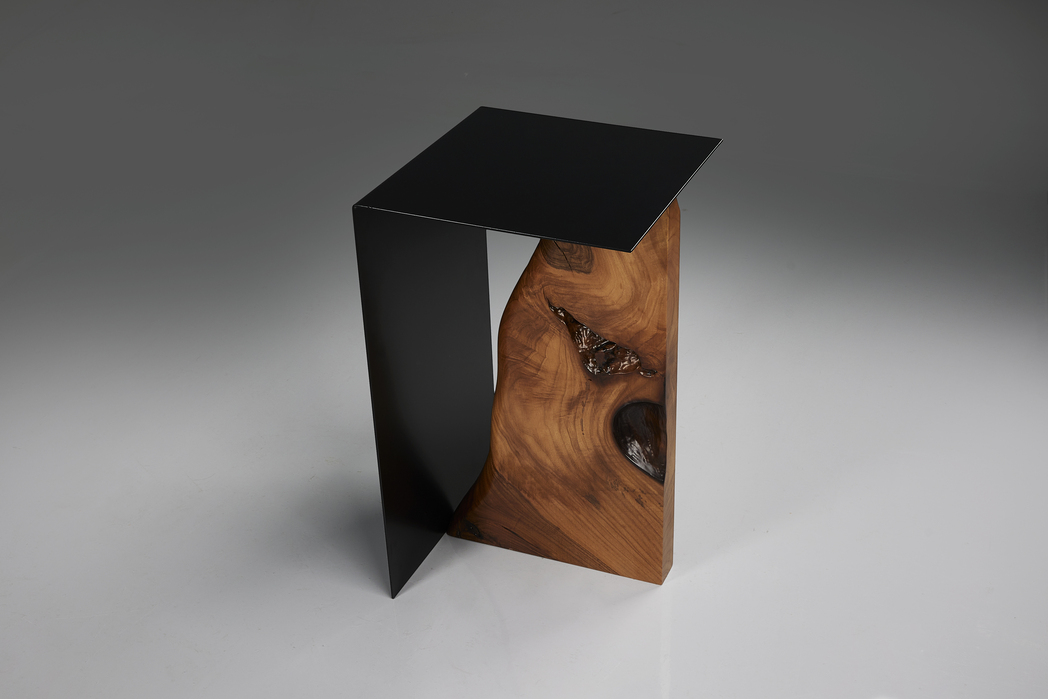 Double Touch Side Table. Natural solid wood with a black metallic half frame. Up Three Quarter view.